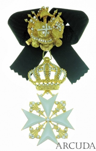 Крест ордена Св. Иоанна Иерусалимского мальтийский, командорский, кристаллами swarovski (муляж)